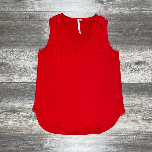 NWOT Bellatrix Sleeveless V Neck Blouse Cherry Red Size Medium - Picture 8 of 12